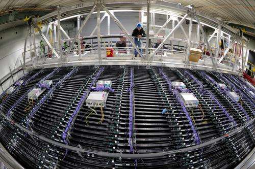 Fermilab's 500-mile neutrino experiment up and running