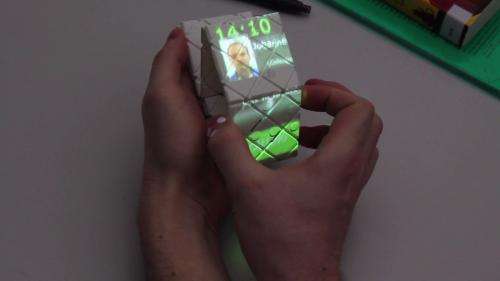 Paddle turns a Rubik's puzzle into a mobile device