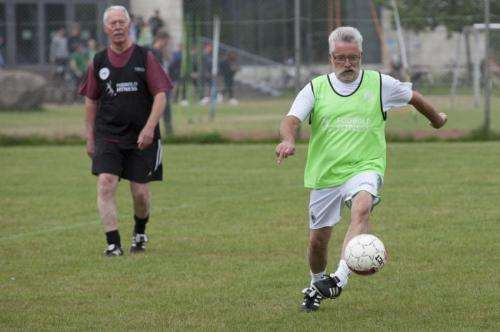 Football for untrained 70-year-old men
