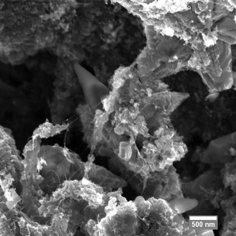 High-performance, low-cost ultracapacitors built with graphene and carbon nanotubes