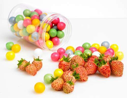 How bubbleberries can look like strawberries and taste of gum
