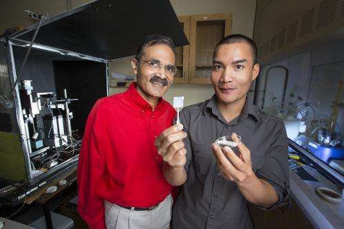 'Human touch' nanoparticle sensor could improve breast cancer detection