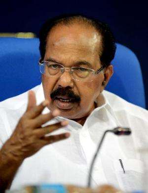 Indian Minister for Petroleum and Natural Gas, Veerappa Moily  addresses a press conference in New Delhi, September 24, 2013