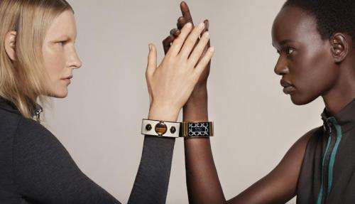 Intel is linking into fashion with MICA bracelet
