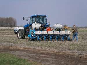 Multi-hybrid planter to advance precision ag research