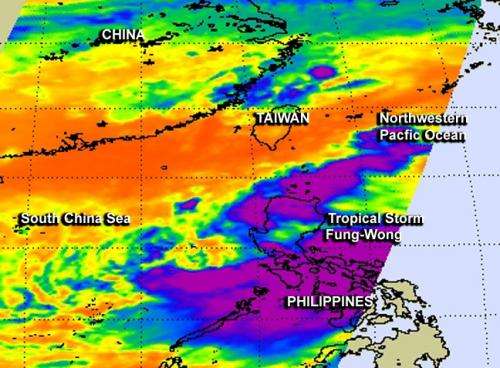 NASA eyes Tropical Storm Fung-Wong move through Northwestern Pacific