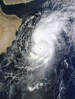 NASA gets a stare from Cyclone Nilofar's 14 mile-wide eye