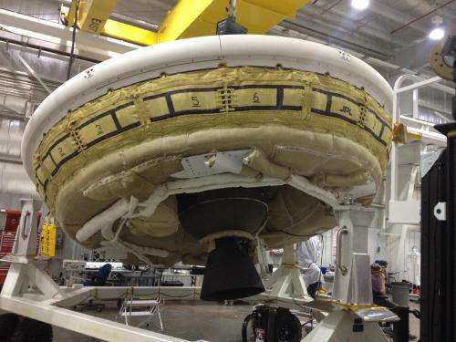 NASA's saucer-shaped craft preps for flight test