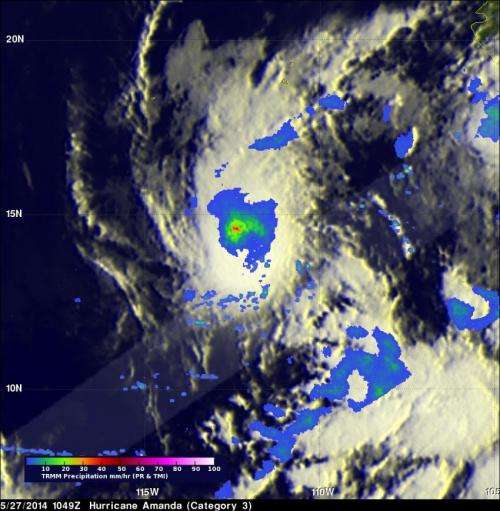 NASA's TRMM and Aqua satellites peer into Tropical Storm Amanda