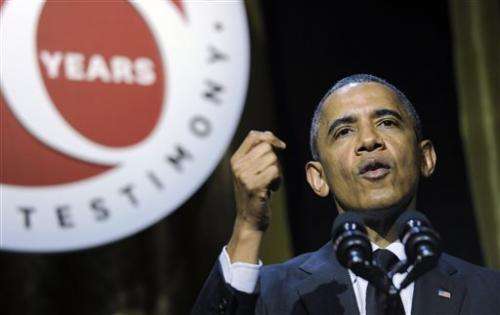 Obama taps tech world for cash amid privacy debate