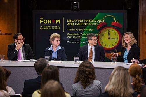 Panelists explore trend toward later parenthood