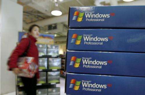 People clinging to Microsoft's aging Windows XP operating system will be left to fend off cyber criminals by themselves come Tue