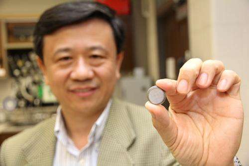 Professor charges toward better electric vehicle battery life