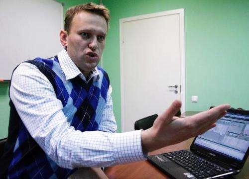 Russian blogger Alexei Navalny speaking in his office in Moscow, on December 17, 2009