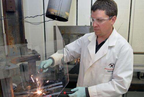 Scientists ignite aluminum water mix