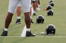 Signs of future high blood pressure in college football players