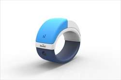 Smartband alerts parents to a wandering child’s location before they get lost