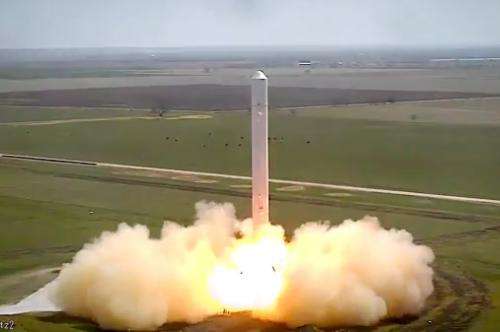 SpaceX’s next-generation reusable rocket roars in tie-down test