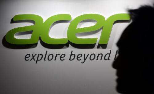 Stan Shih, founder of Taiwan's struggling personal computer maker Acer, said Sunday that he plans to retire as the chairman next