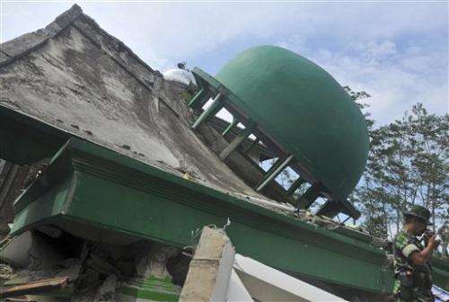 Strong earthquake rocks Indonesia's Java island