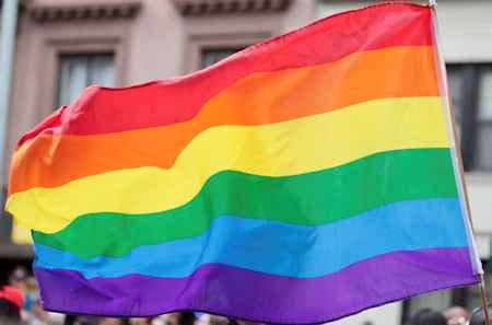 研究发现缺乏专家支持LGBT庇护寻求者