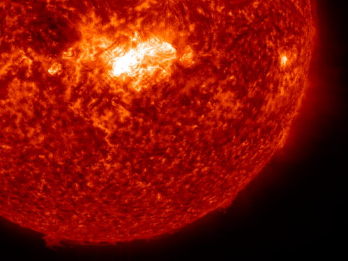 Sun spits out mid-level solar flare