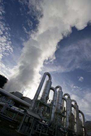 The Indonesian parliament on August 26, 2014 passed a long-awaited law to bolster the geothermal energy industry and tap the pow