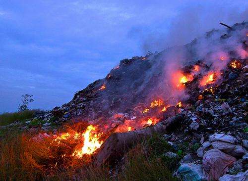 Trash burning worldwide significantly worsens air pollution