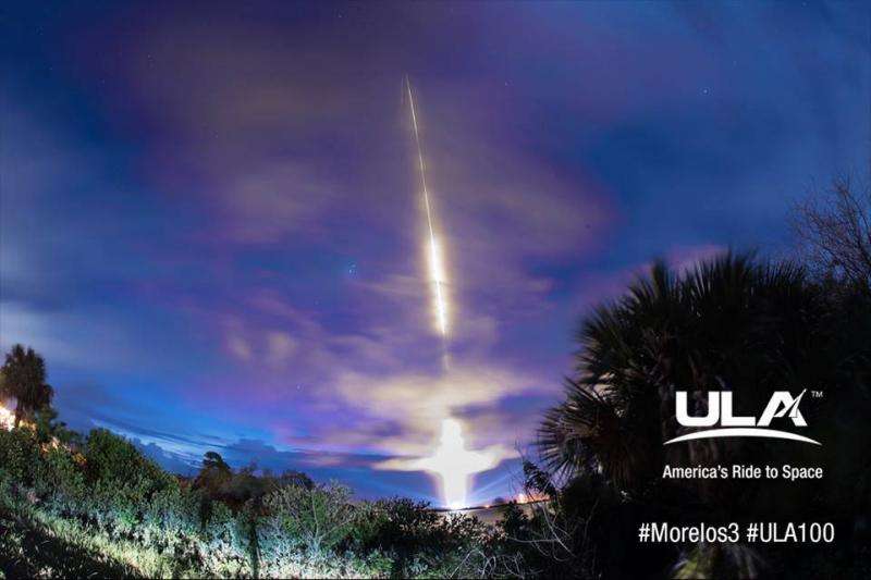 Atlas V streaks to orbit on 100th successful mission for ULA with Mexico’s Morelos-3