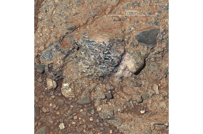 Curiosity rover finds evidence of Mars' primitive continental crust