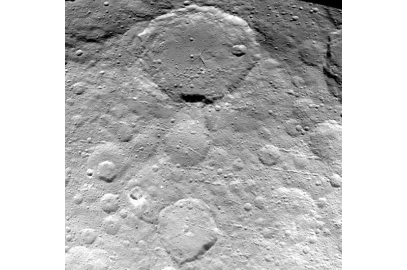 Dawn spirals closer to Ceres, returns a new view