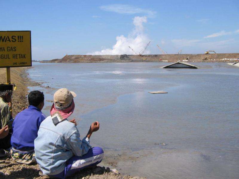 Earthquake not to blame for Indonesian mud volcano