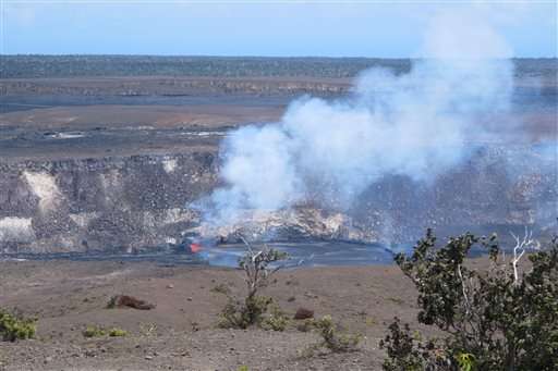 Earthquakes on Hawaii volcano could signal new eruption