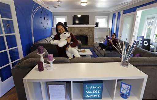 Free housing, other efforts try to attract women to tech