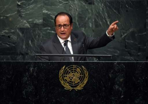 French President Francois Hollande addresses the 70th Session of the UN General Assembly September 28, 2015 at the United Nation