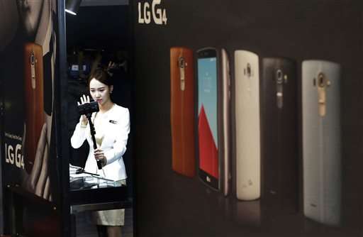 LG Electronics says 1Q profit sinks nearly 60 percent