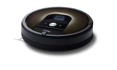 Roomba 980 cleans smart, flexes muscles when on the carpet