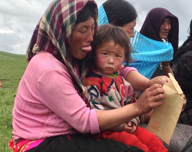 Sino-Tibetan populations shed light on human cooperation