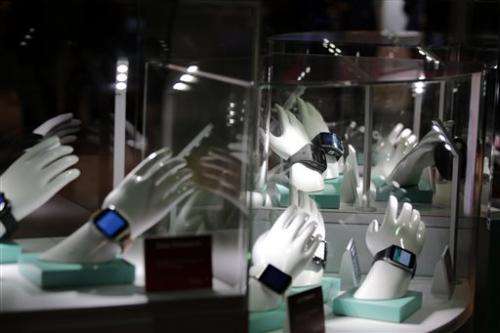 Smart and pretty: Fashion designers spruce up smartwatches