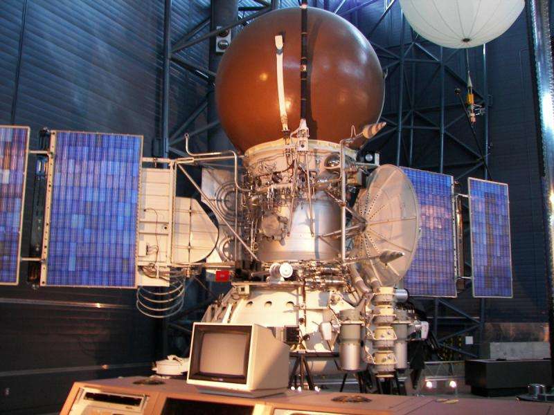 The DAVINCI spacecraft
