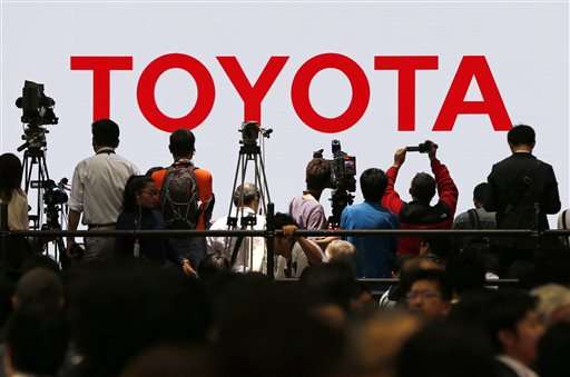 Toyota quarterly profit rises to $5 billion on weak yen