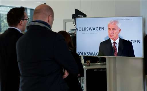 Volkswagen cutting investments, to present US engine fixes