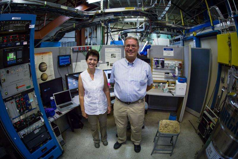 X-ray duo's research helps launch human trial for treatment of arsenic poisoning