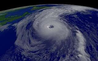 Scientists Find Tropical Cyclone Size Controlled By Relative Sea-Surface Temperatures