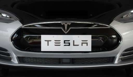 California-based start-up Tesla, a star on Wall Street, currently has no rival at the high end of the electric car segment, acco