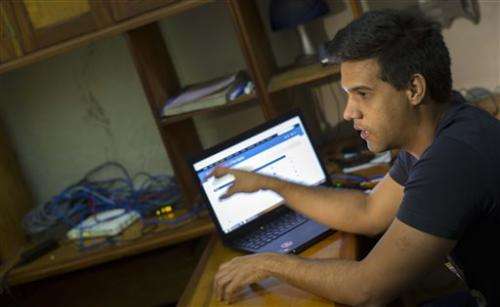 Cuban youth build secret computer network despite Wi-Fi ban