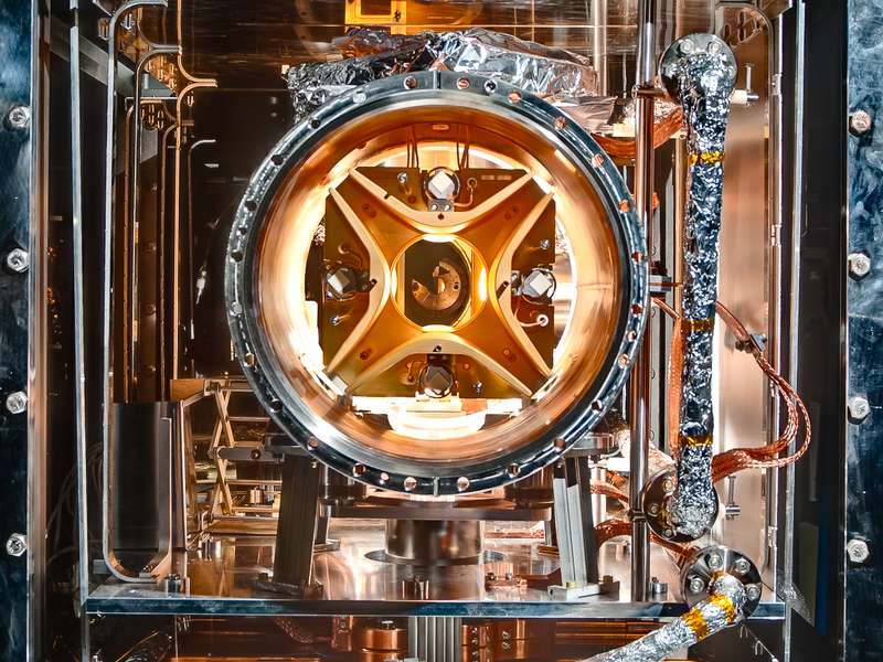 Firest experiment in electrostatic storage ring for ultra-cold molecules, models space conditions