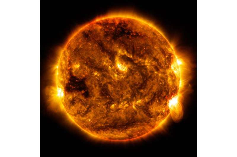 NASA's SDO sees sun emit mid-level flare Oct. 1