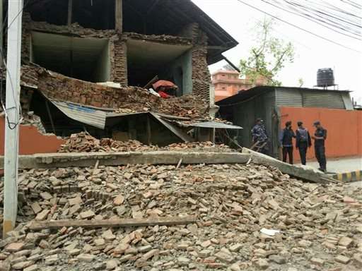 Nepal quake: Nearly 1,400 dead, Everest shaken