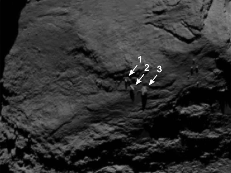 OSIRIS discovers balancing rock on 67P